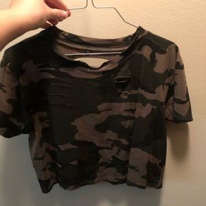 crop top-camo
